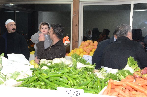 بالصور : إفتتاح سوق  פרי זול  للفاكهه والخضار في دالية الكرمل